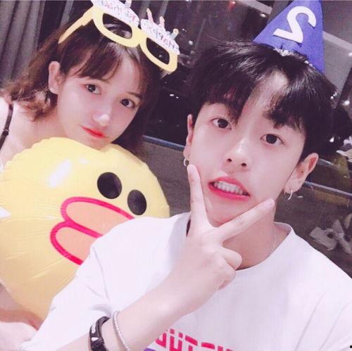 吃瓜网红头像情侣高级,网红头像中的高级甜蜜演绎